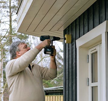 Ventilator badeværelse: Gentag processen på ydervæggen Ventilator badeværelse: Gentag processen på ydervæggen